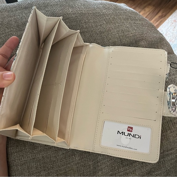 NWT Mundi wallet - Picture 6 of 12